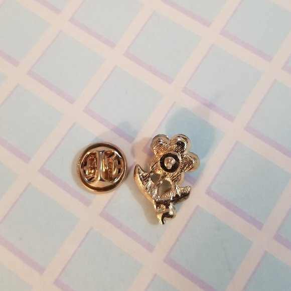 Tiny Daisy Crystal Flower Lapel Pin Brooch - Picture 3 of 5